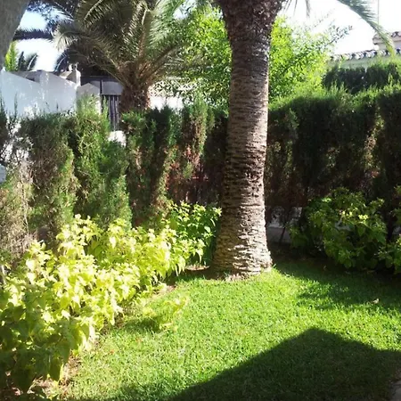Casita En Playa Costabella, Holiday home Marbella