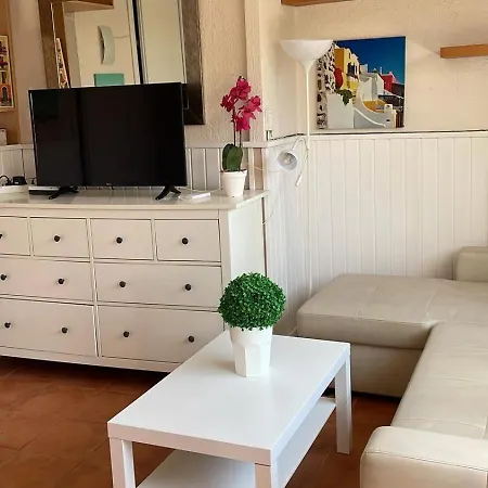 Casita En Playa Costabella,